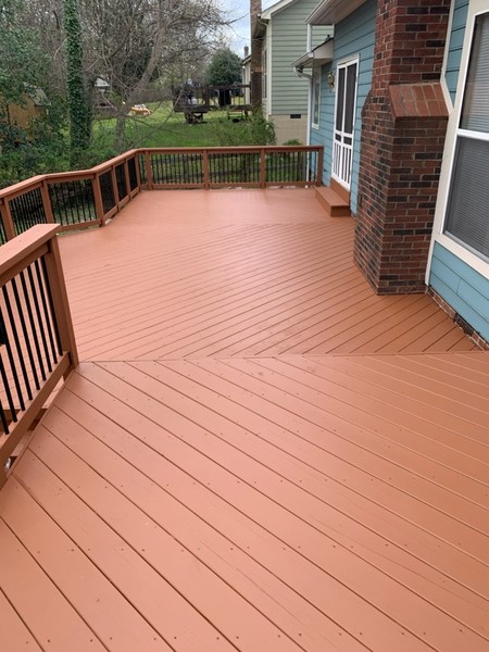 Deck Stain in McDowell Meadows, Charlotte NC (3)
